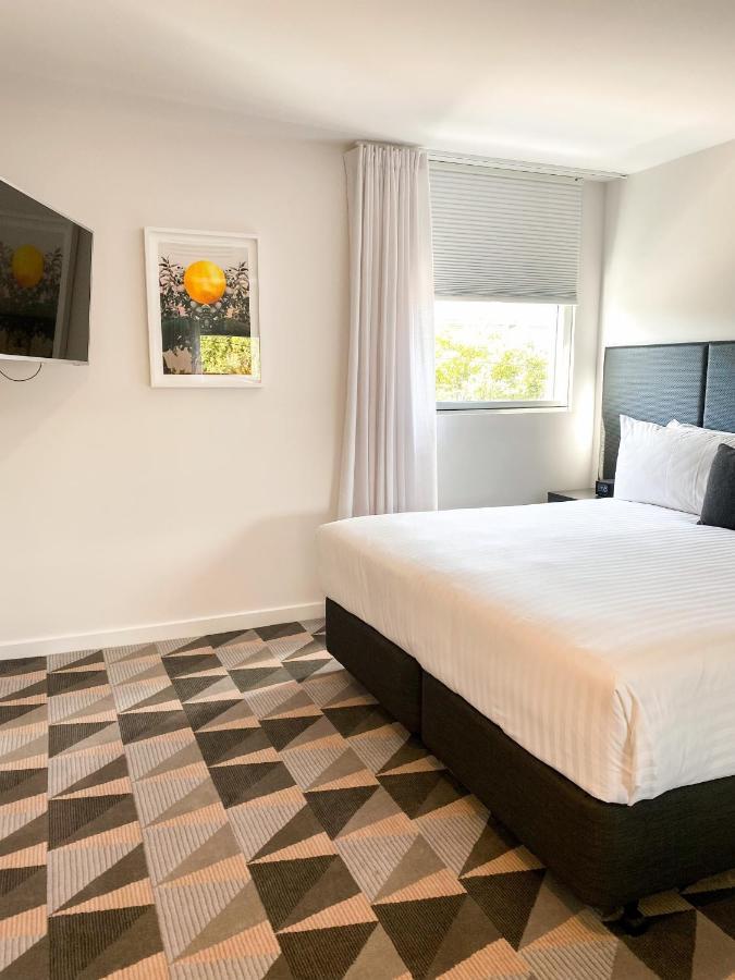 The Gem Hotel Griffith Bagian luar foto
