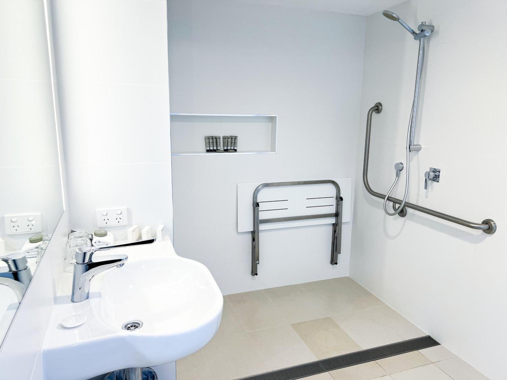 The Gem Hotel Griffith Bagian luar foto