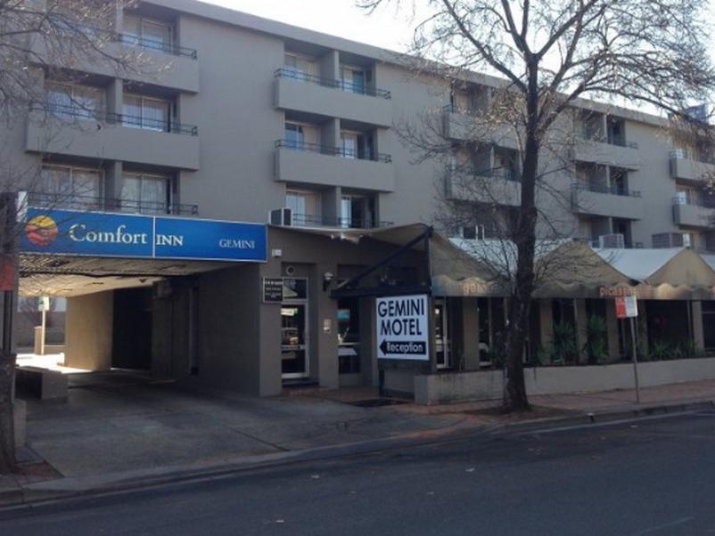 The Gem Hotel Griffith Bagian luar foto