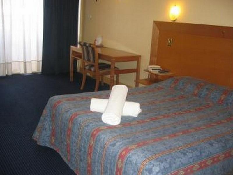 The Gem Hotel Griffith Bagian luar foto